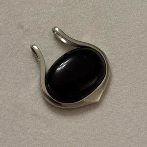 925 Sterling Silver Black Large Oval Stone Pointed Statement Necklace Pendant